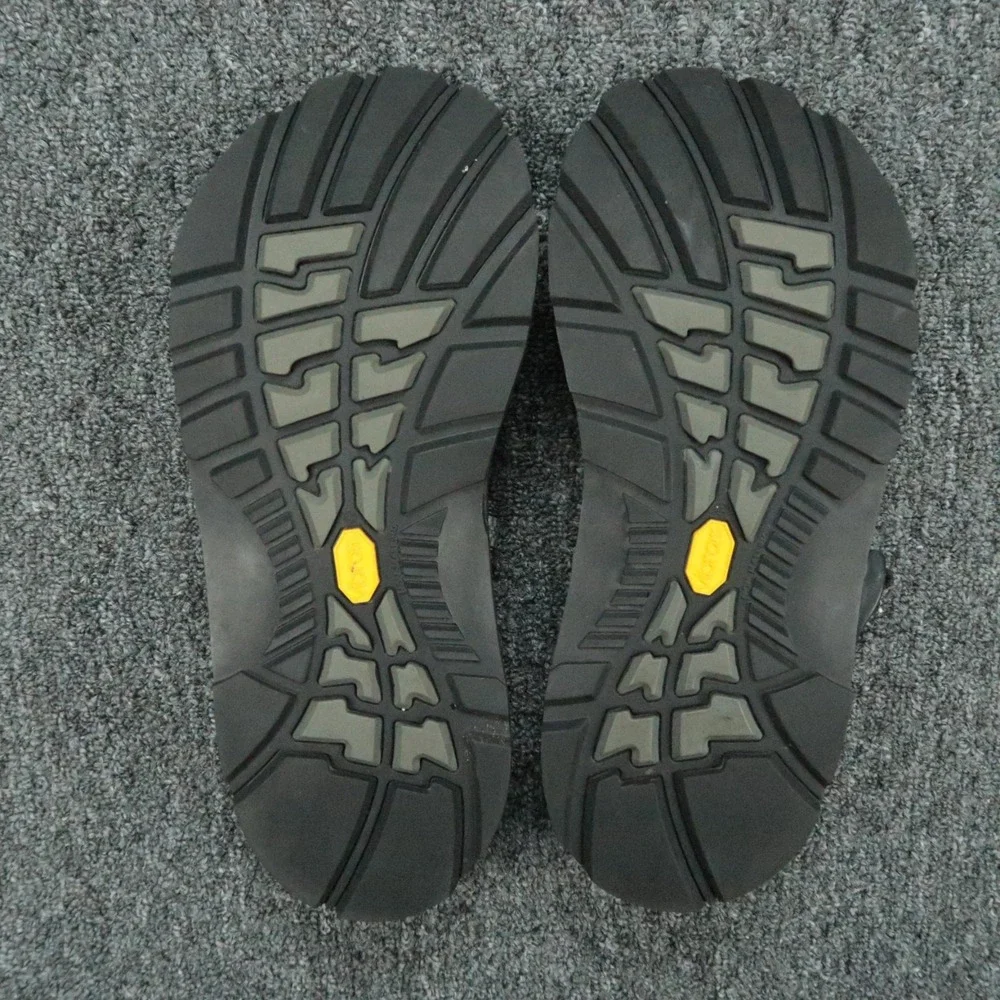 Chaco Mens Size 11 Black Z1 Classic Vibram Outdoors Hiking Adjustable